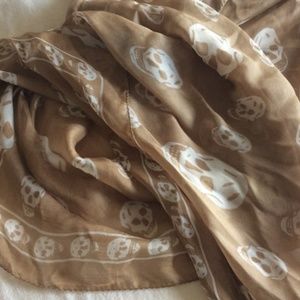 Authentic Alexander McQueen Skull Scarf in Beige